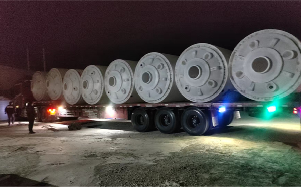 合作锥底桶交付现场